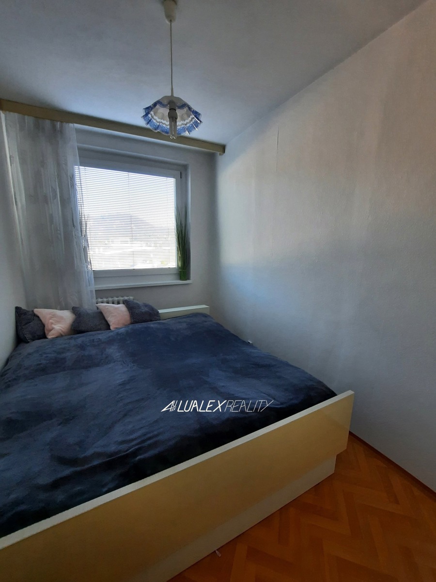 Фото 4 - Продаж квартири · 4+1 · 77 m²