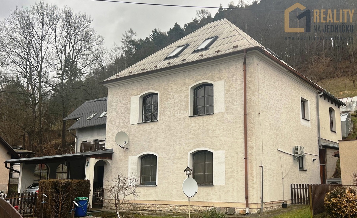 Photo 1 - House for sale · Family house · 180 m² · 5 rooms