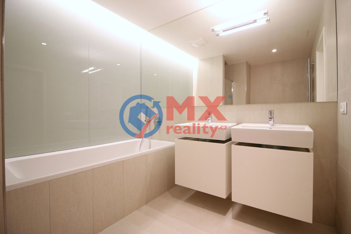 Photo 3 - Apartment for sale · 5+kk · 302 m²