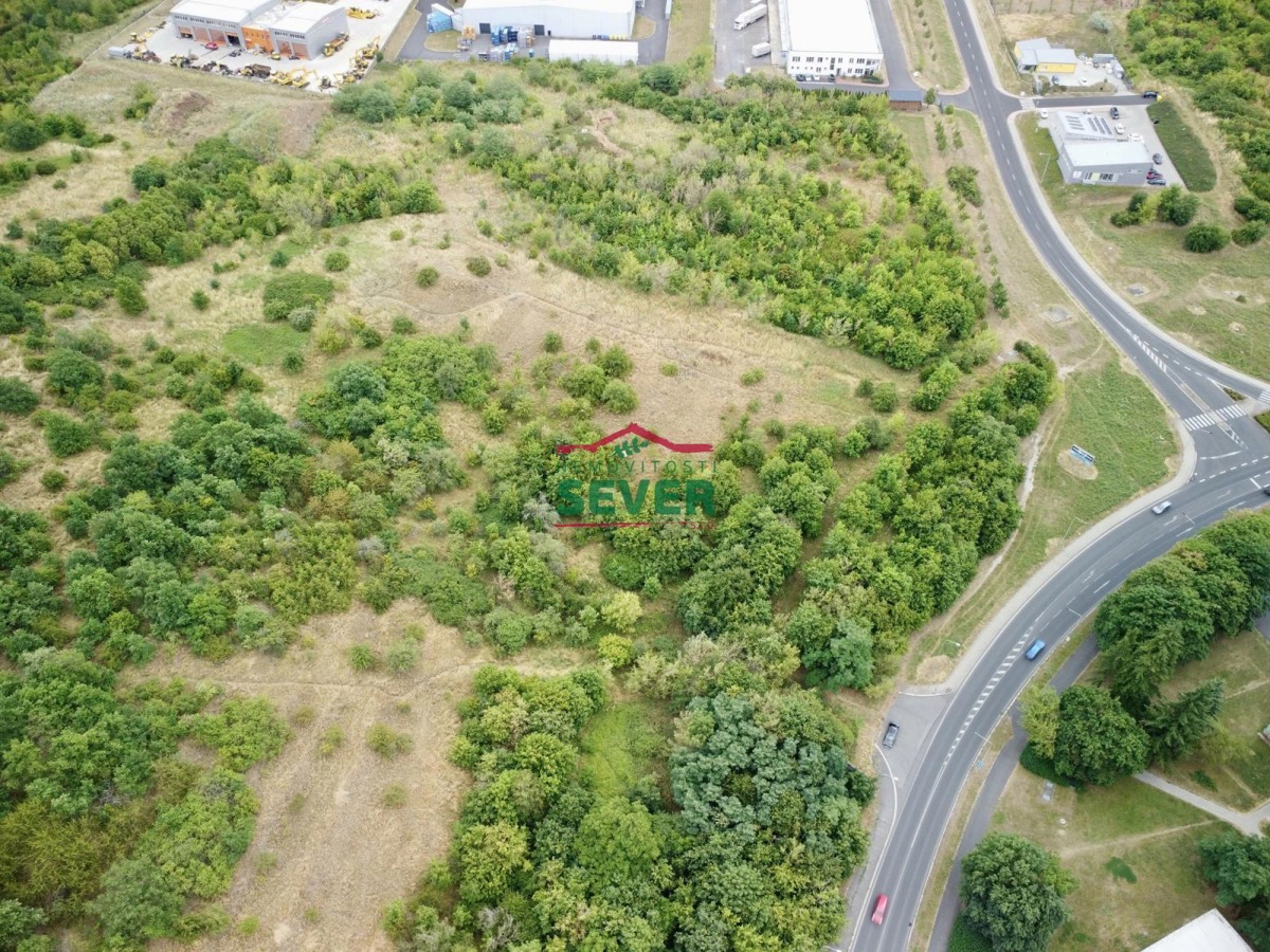 Hình ảnh 1 - Đất bán · Thương mại · 9 139 m²