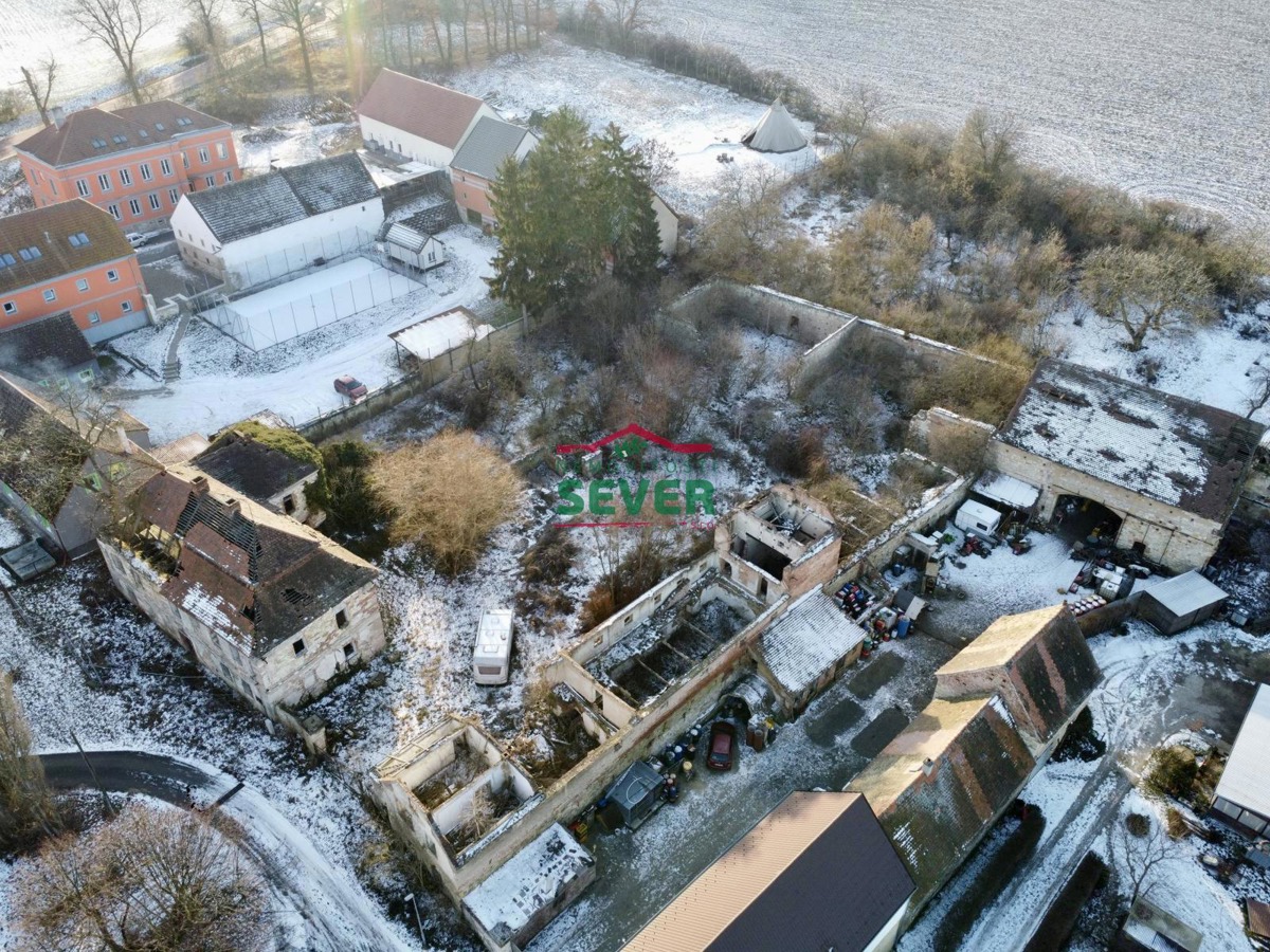 Photo 4 - House for sale · Family house · 5 628 m²