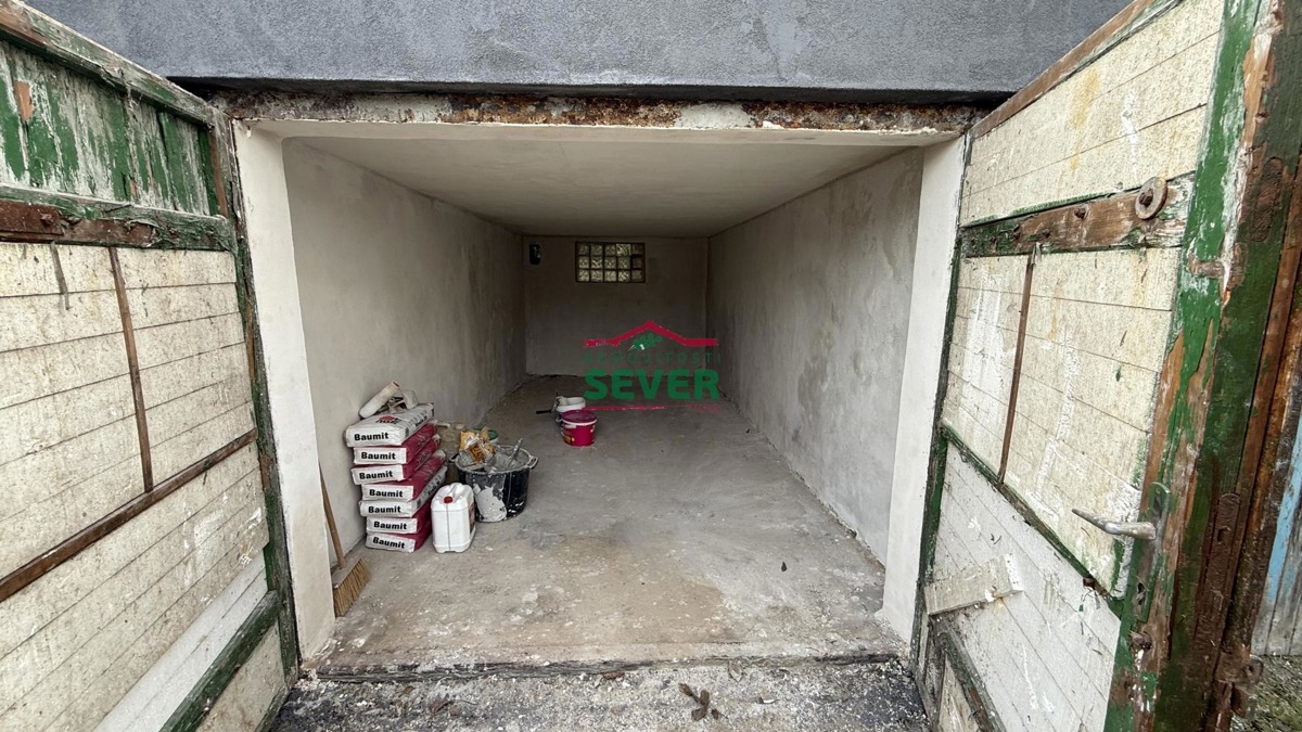 Photo 2 - Garage for sale · 18 m²