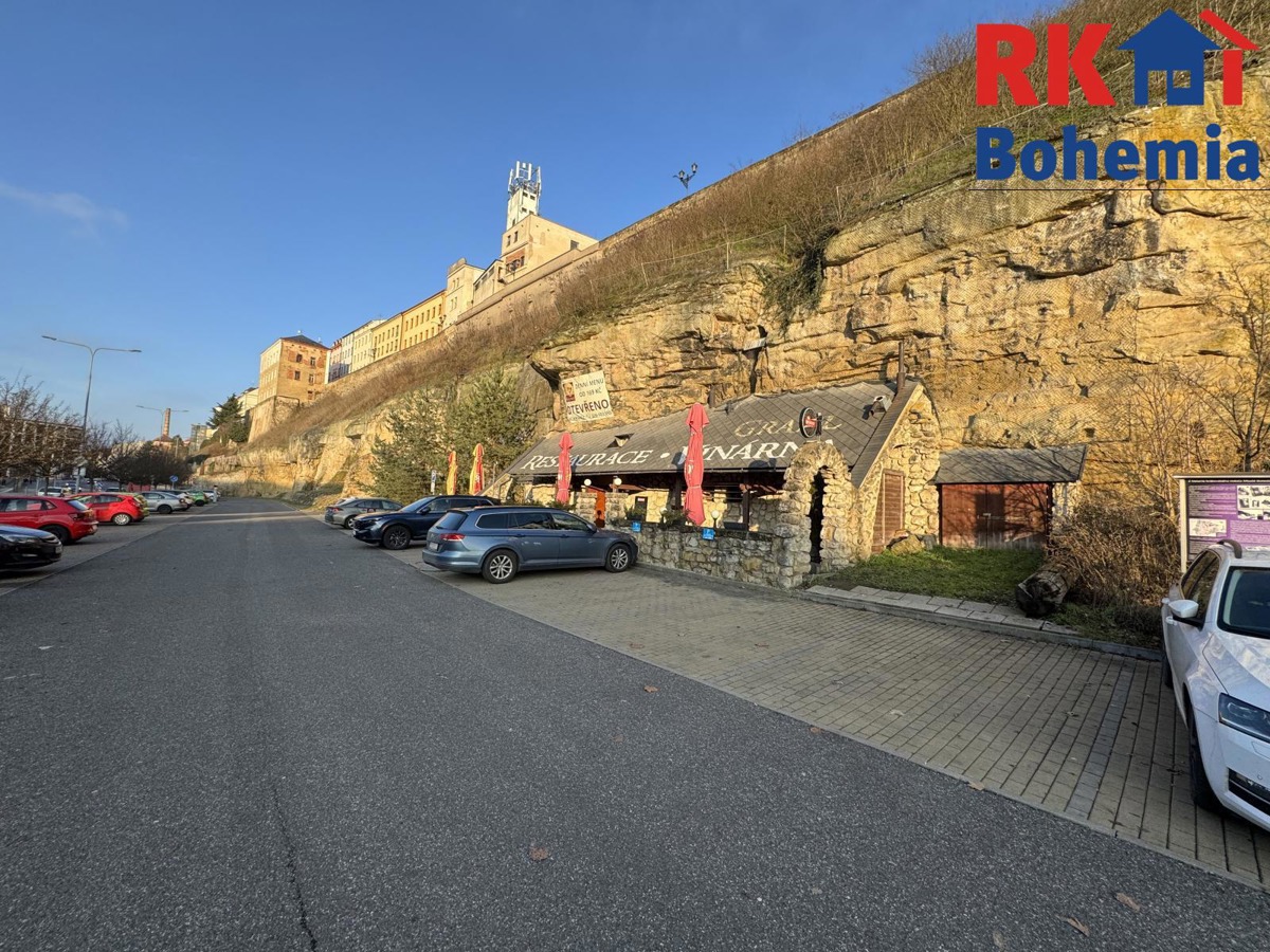 Photo 4 - Commercial property for rent · Restaurant · 410 m²