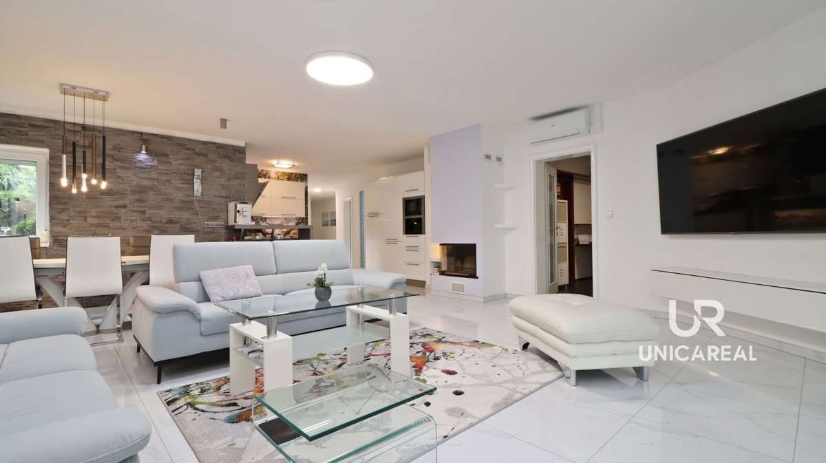 Photo 3 - House for sale · Family house · 199 m² · 4 rooms