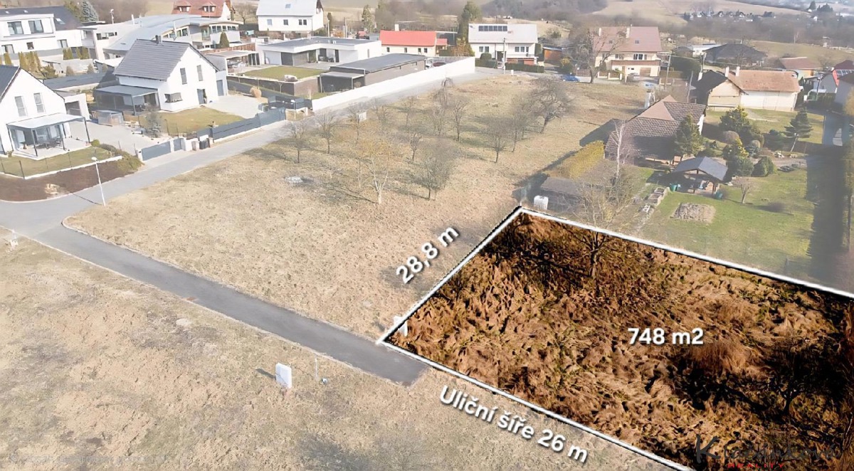 Fotografie 1 - Prodej pozemku · Bydlení · 748 m²