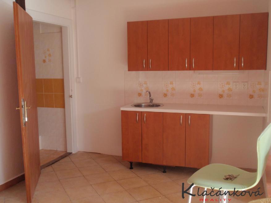 Fotografie 3 - Pronájem bytu · 1+kk · 29 m²