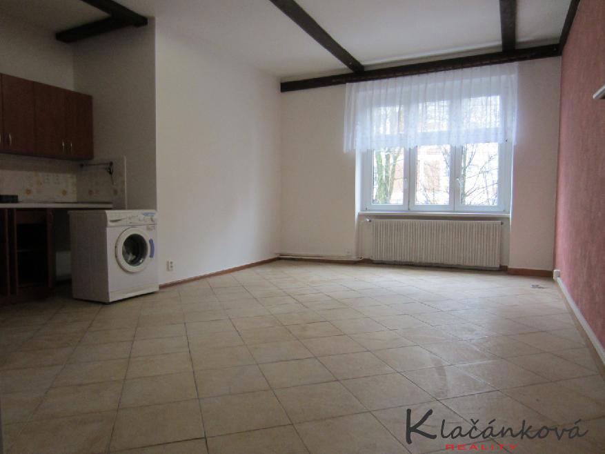 Fotografie 1 - Pronájem bytu · 1+kk · 29 m²