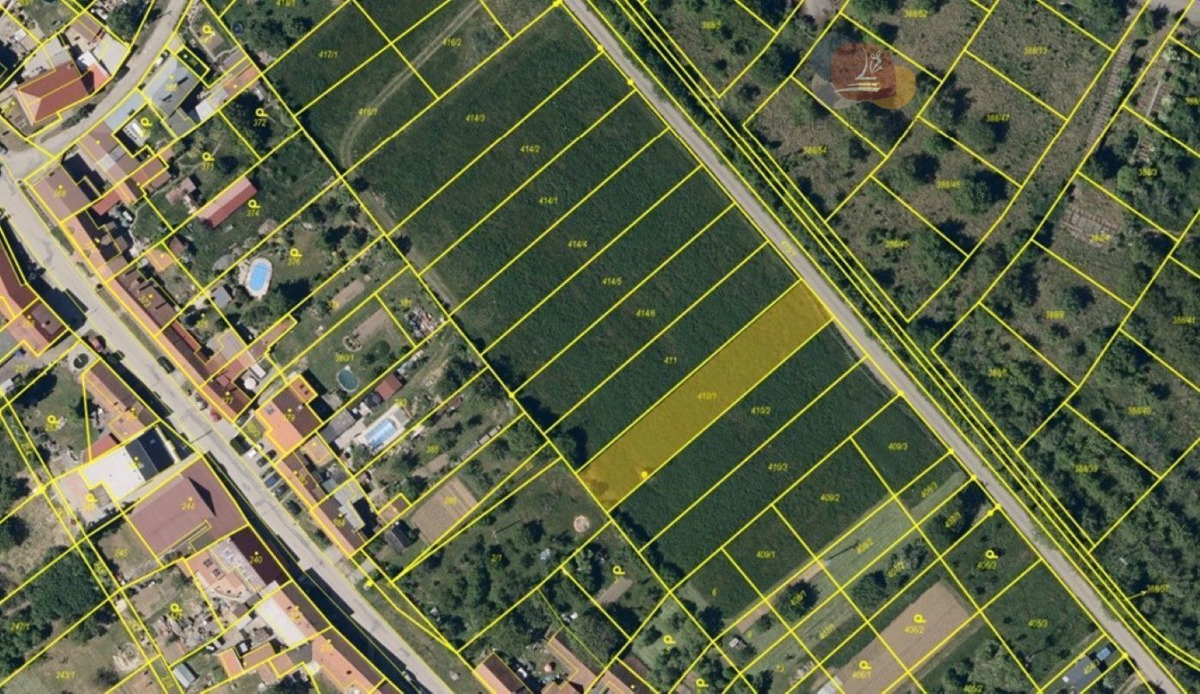 Fotografie 2 - Prodej pozemku · Bydlení · 905 m²