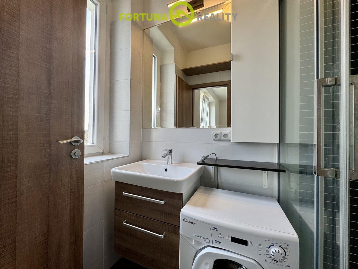 Photo 3 - Apartment for sale · 1+kk · 35 m²