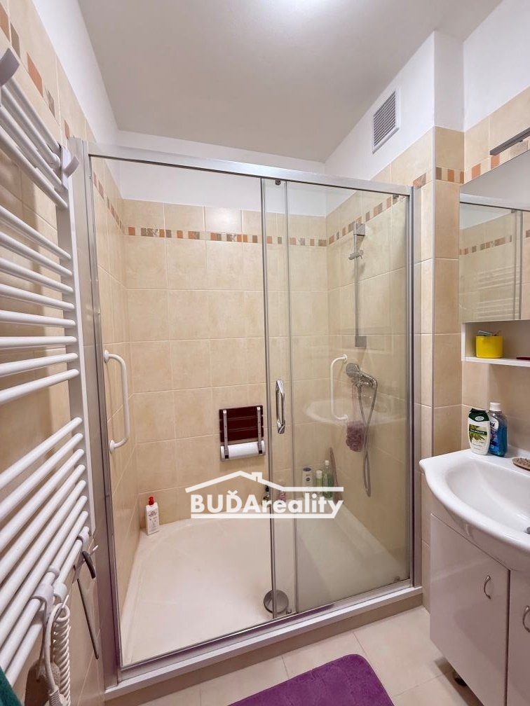 Фото 3 - Продаж квартири · 4+1 · 77 m²