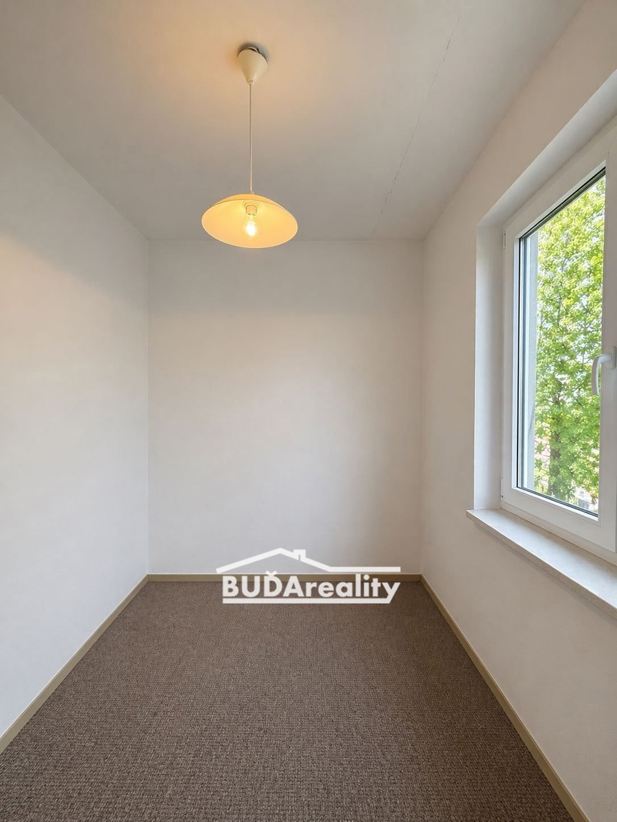 Фото 3 - Продаж квартири · 4+1 · 77 m²