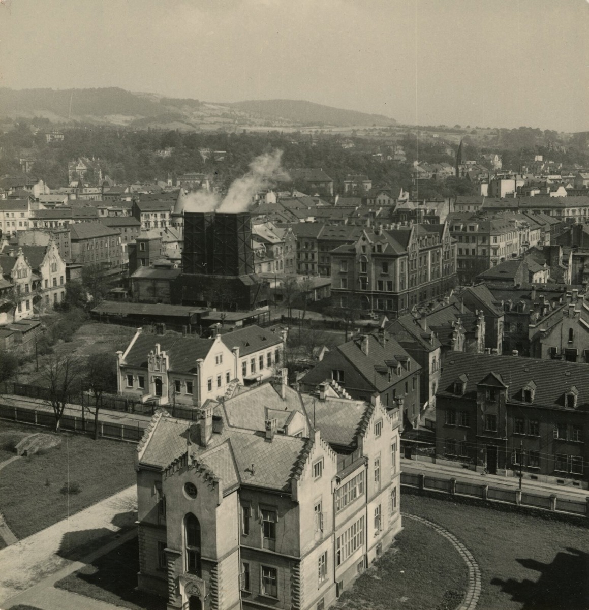 Fotografie 1 - Prodej komerční nemovitosti · Kancelář · 1 000 m²
