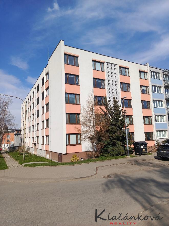 Фото 1 - Продаж квартири · 3+kk · 65 m²