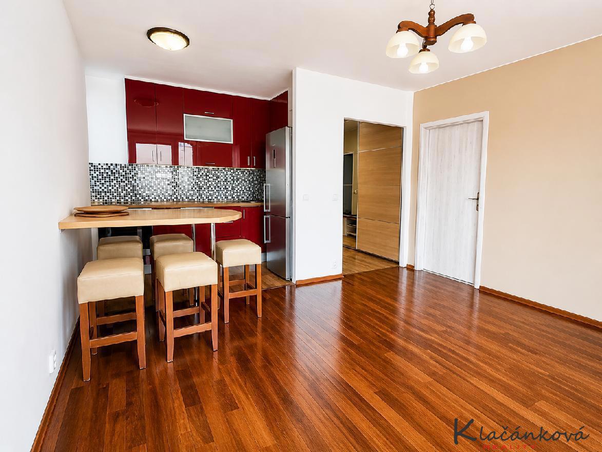 Фото 4 - Продаж квартири · 3+kk · 65 m²