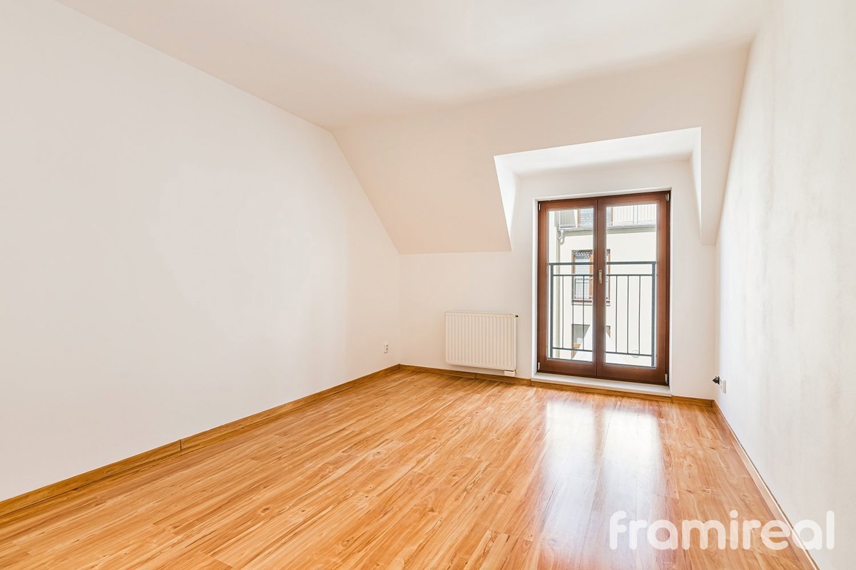 Фото 2 - Аренда квартиры · 4+kk · 68 m²