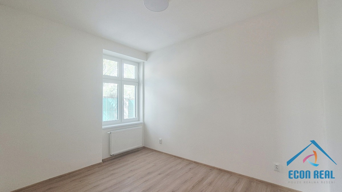 Hình ảnh 4 - Căn hộ cho thuê · 2+kk · 42 m²