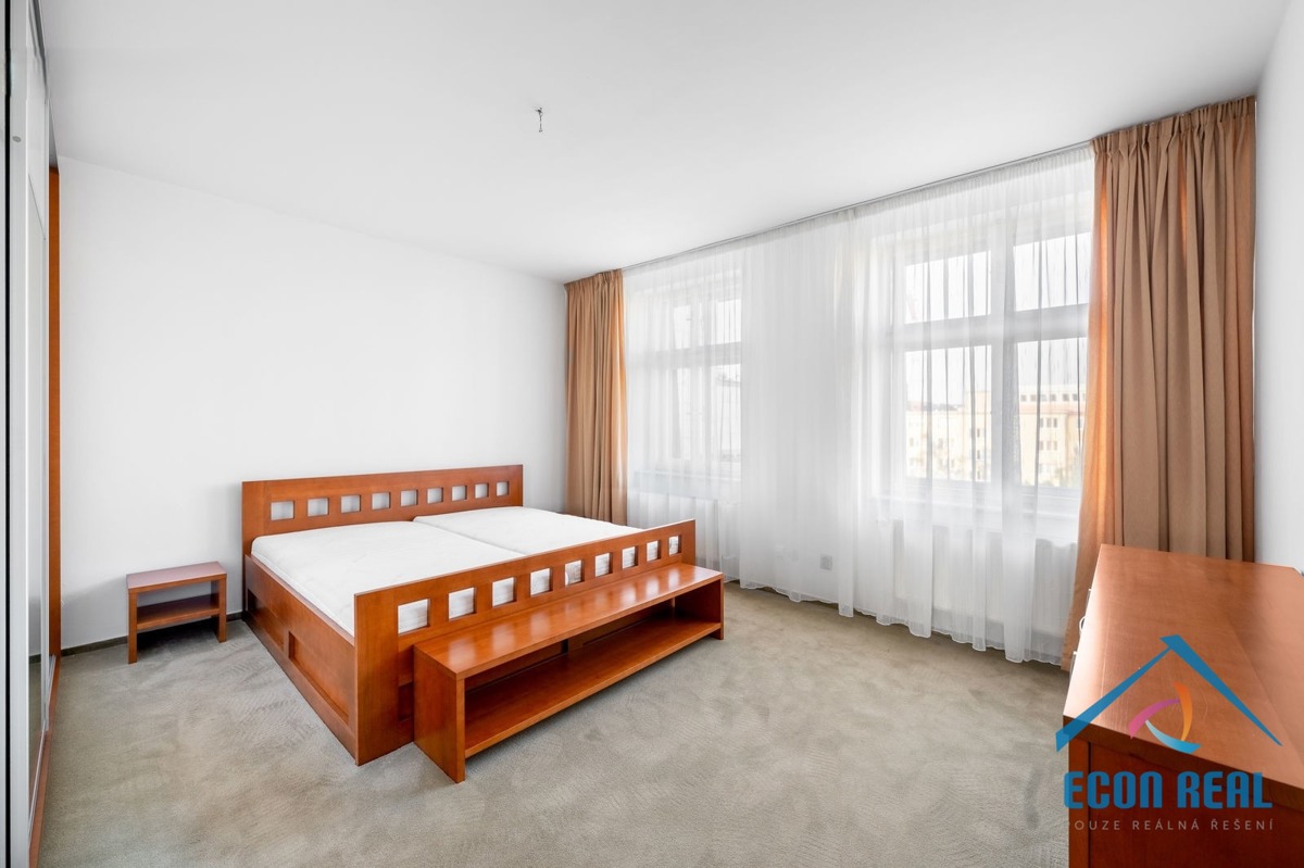 Photo 2 - Apartment for rent · 4+kk · 128 m²