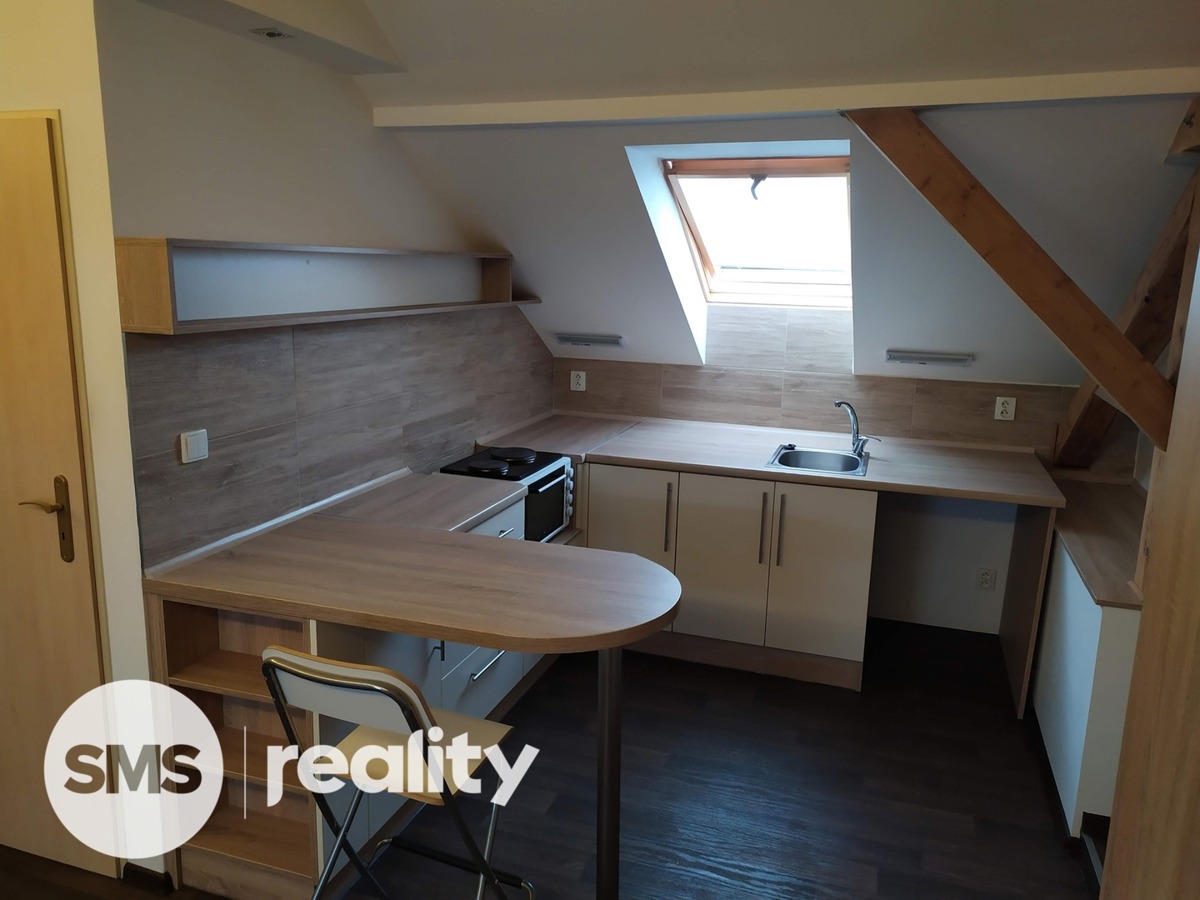 Photo 2 - Apartment for rent · 1+kk · 36 m²