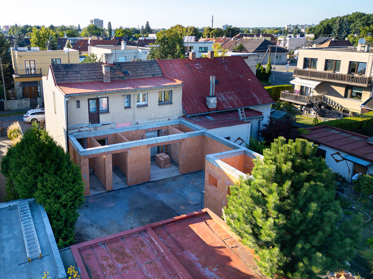 Fotografie 1 - Prodej domu · Rodinný · 220 m² · 5 pokojů