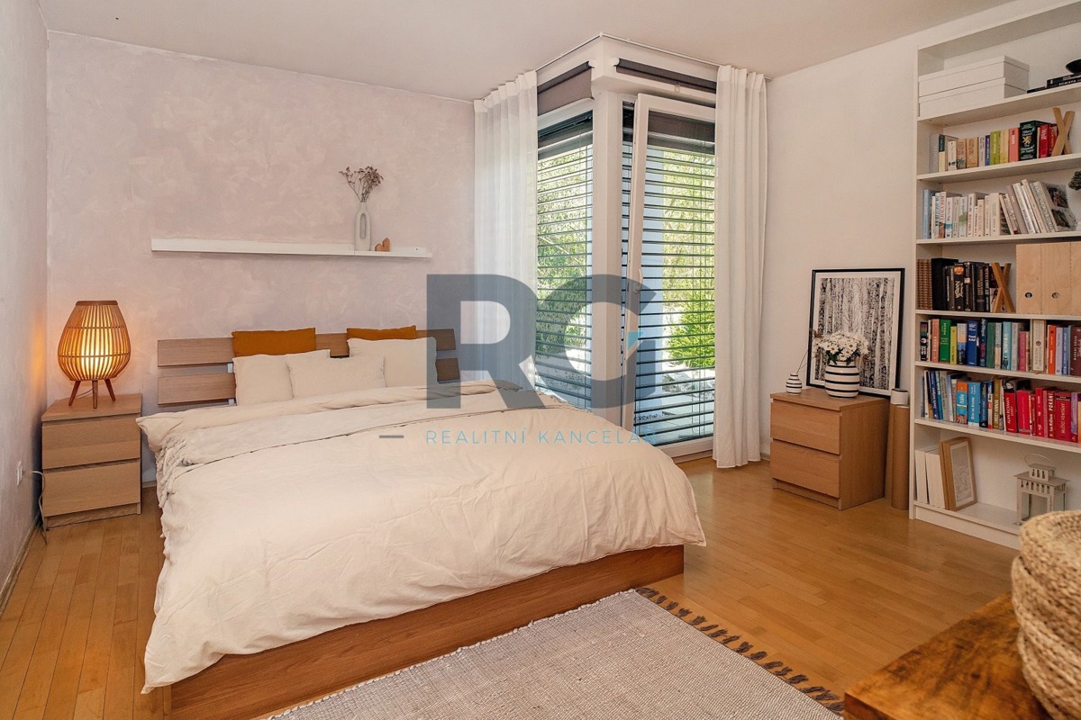 Фото 4 - Продаж будинку · Сімейний будинок · 272 m² · 4 кімнати