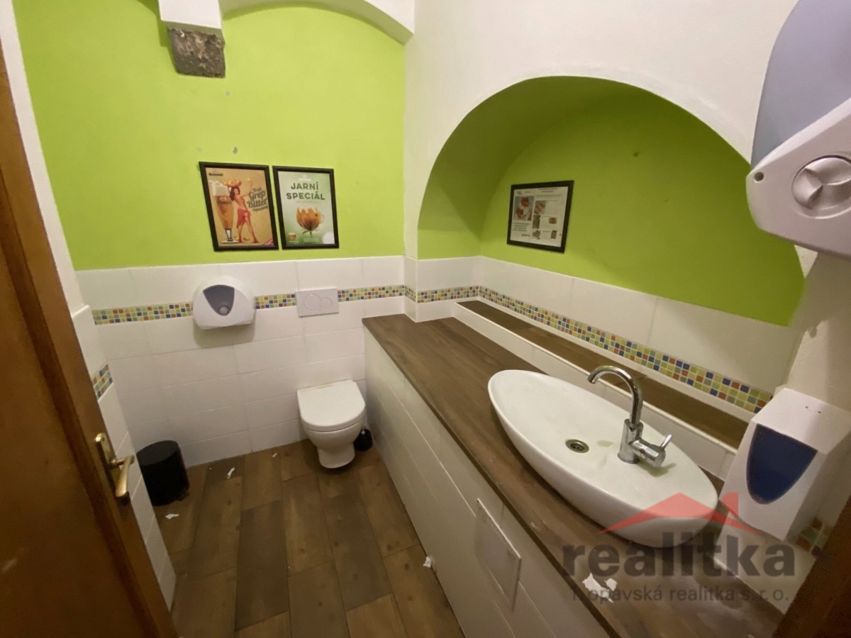 Photo 3 - Commercial property for rent · Restaurant · 180 m²