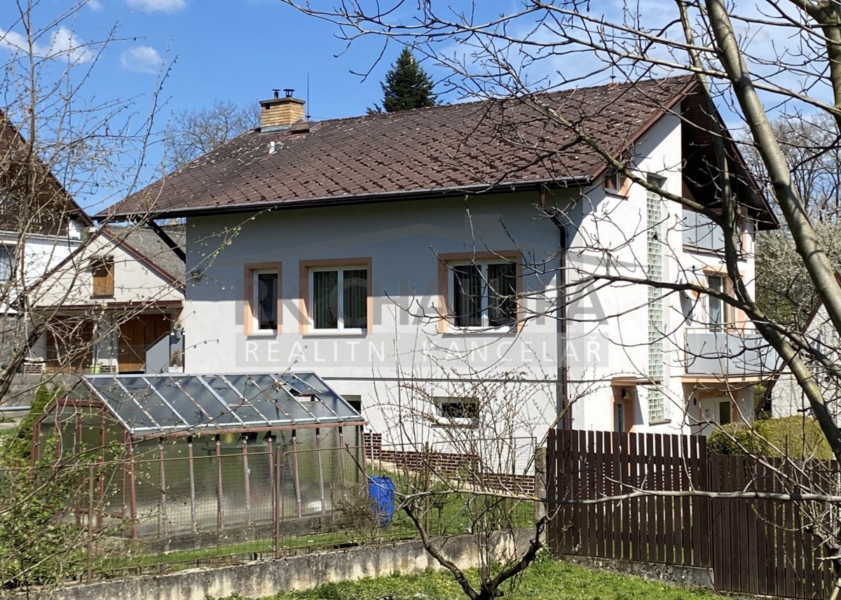 Фото 3 - Продаж будинку · Сімейний будинок · 300 m² · 5 кімнат