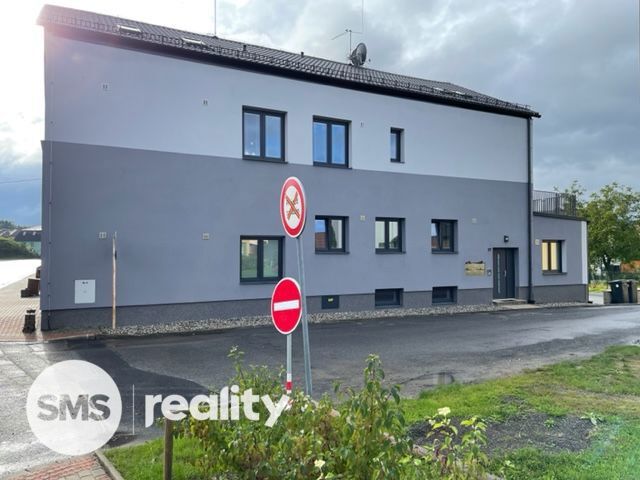 Fotografie 1 - Pronájem bytu · 1+kk · 32 m²
