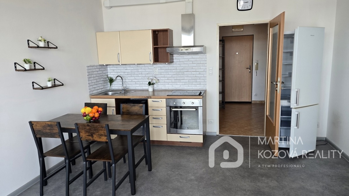 Photo 2 - Apartment for rent · 1+kk · 31 m²
