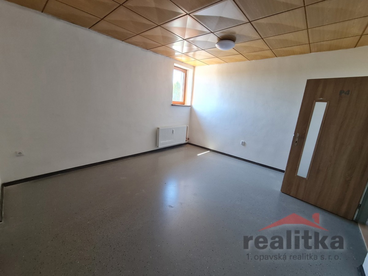 Photo 2 - Commercial property for rent · Office · 166 m²