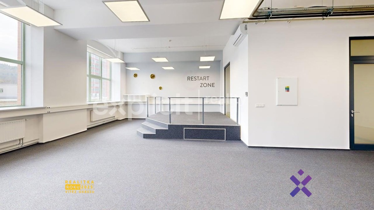 Photo 3 - Commercial property for rent · Office · 421 m²