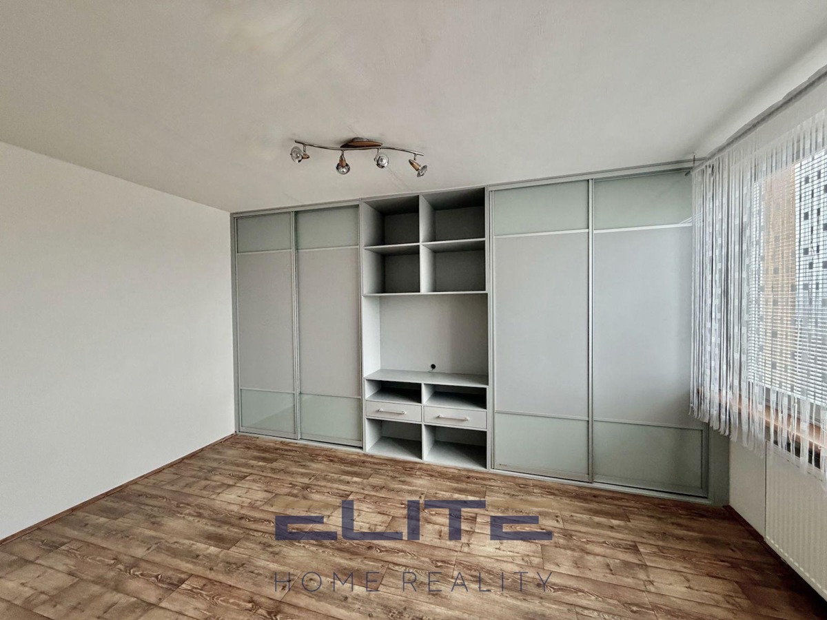 Hình ảnh 1 - Căn hộ cho thuê · 2+kk · 36 m²
