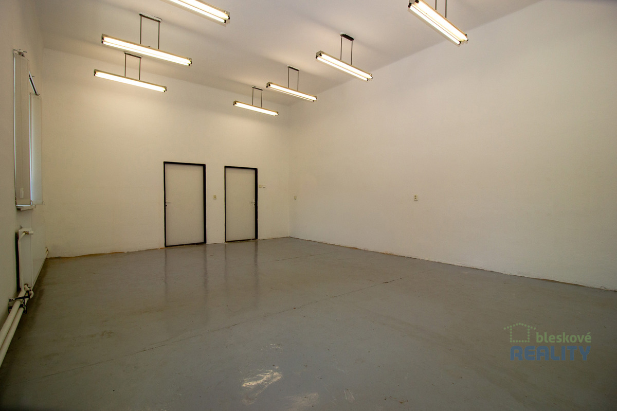 Photo 1 - Commercial property for rent · Office · 45 m²