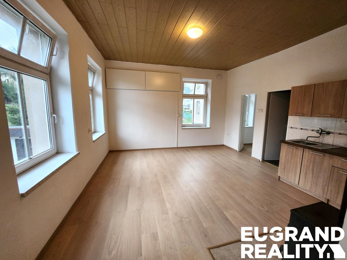 Photo 2 - Apartment for rent · 4+kk · 100 m²