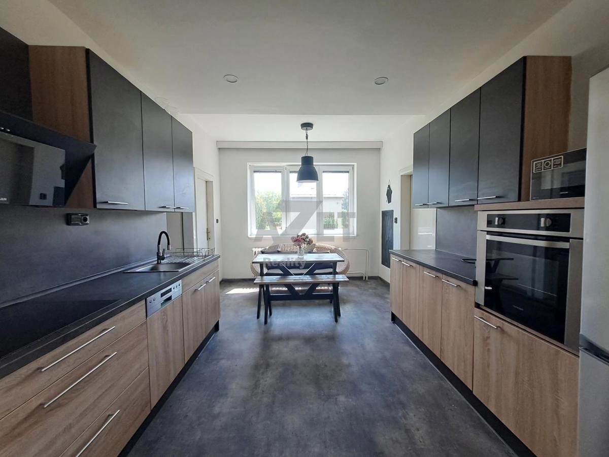Фото 1 - Продажа дома · 270 m²