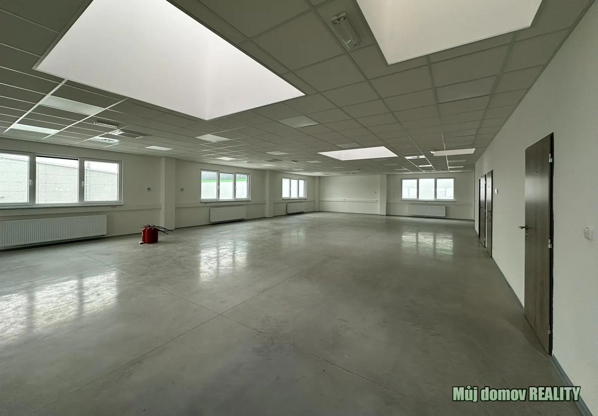 Photo 1 - Commercial property for rent · 500 m²