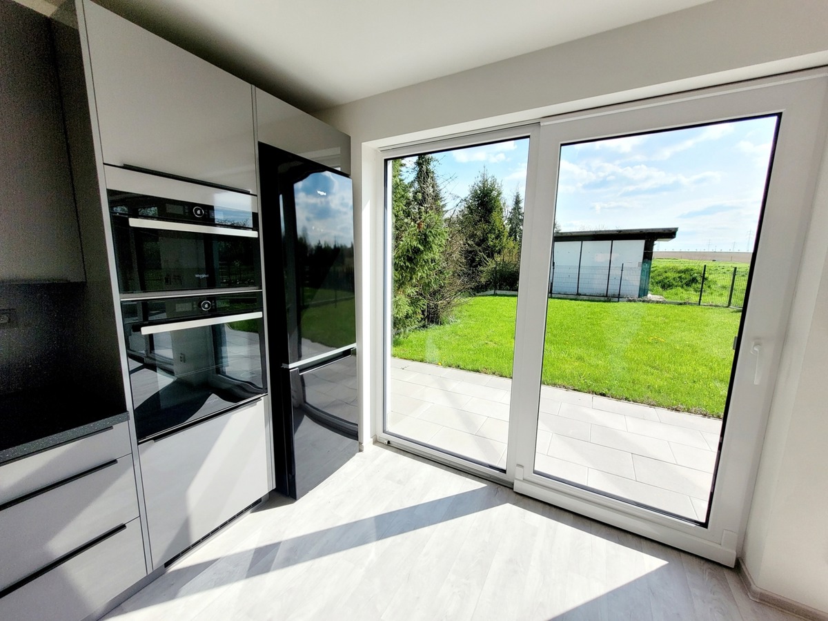 Фото 4 - Продаж будинку · Сімейний будинок · 172 m² · 4 кімнати