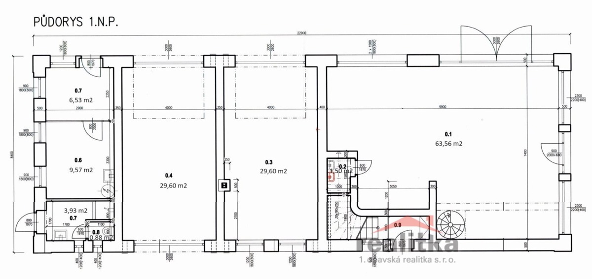 Фото 3 - Продажа дома · Семейный дом · 701 m² · 5 комнат