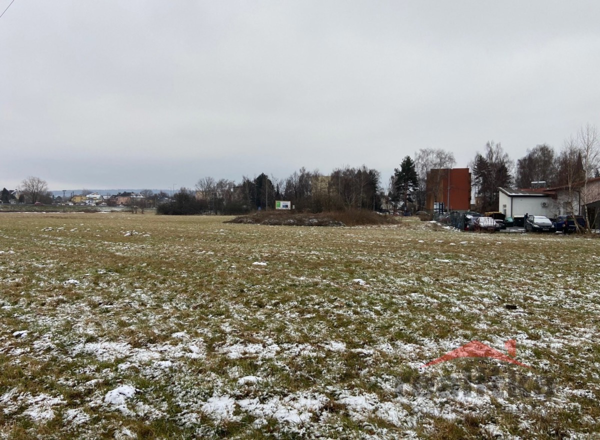 Photo 3 - Land for sale · Commercial · 10 900 m²