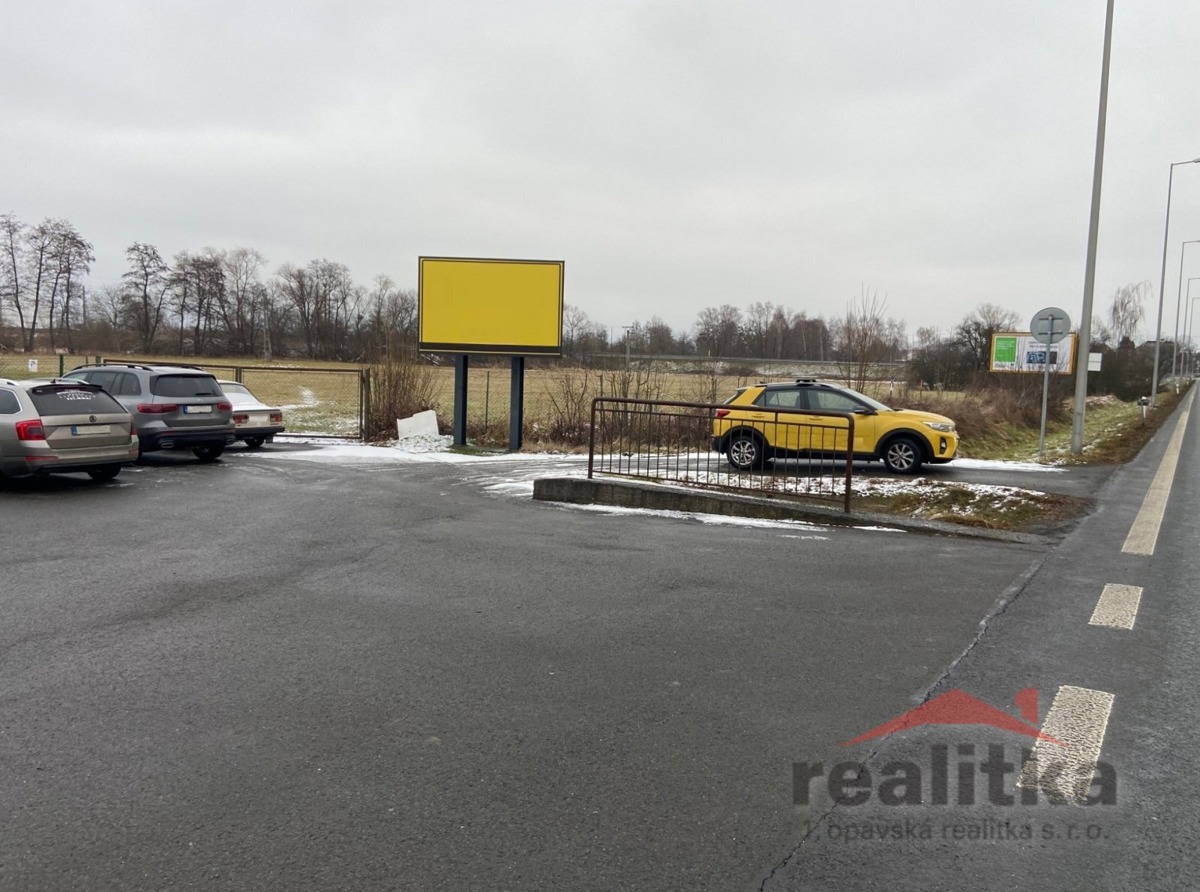 Photo 4 - Land for sale · Commercial · 10 900 m²