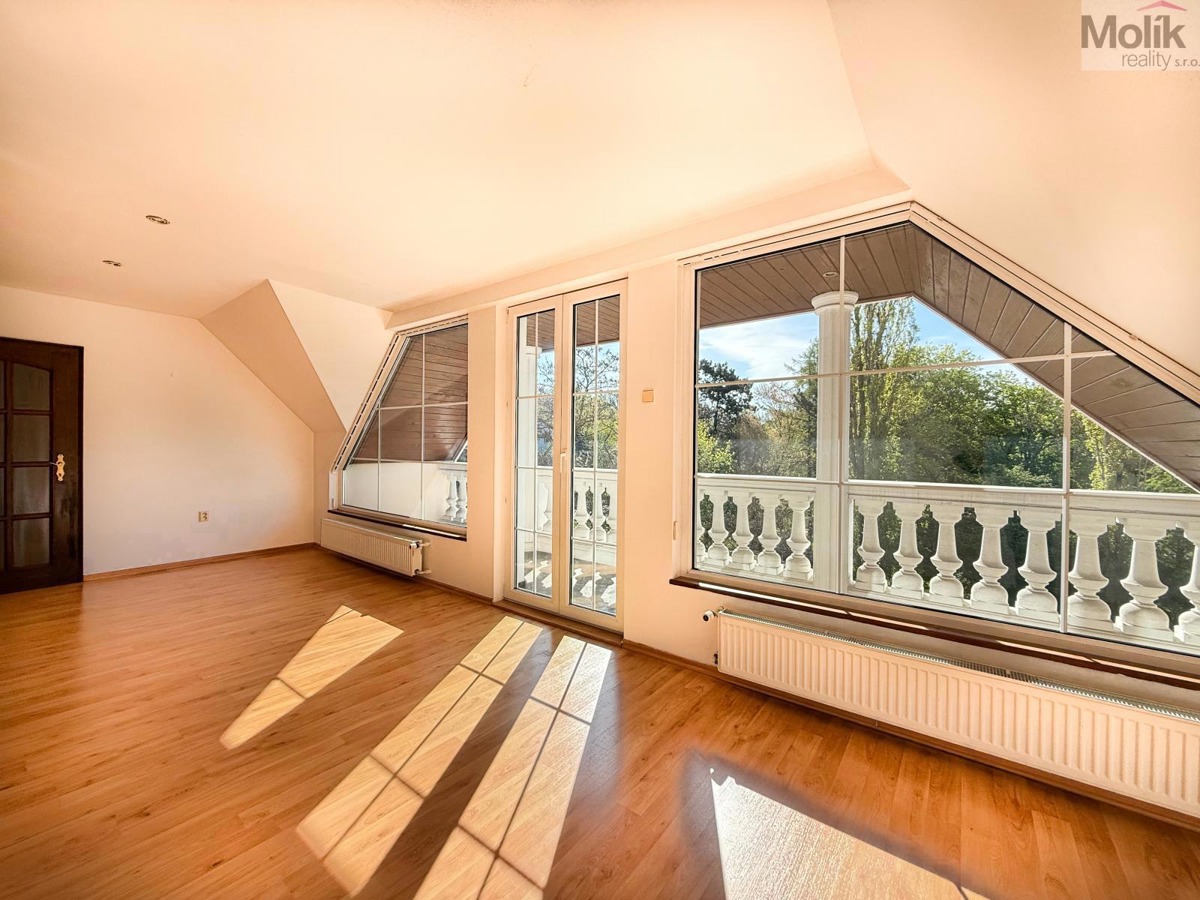 Photo 1 - Apartment for rent · 256 m²