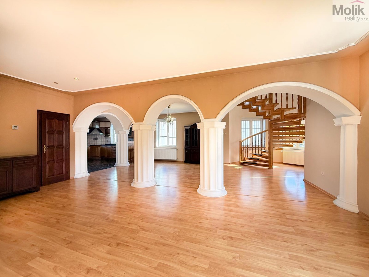 Photo 2 - Apartment for rent · 256 m²
