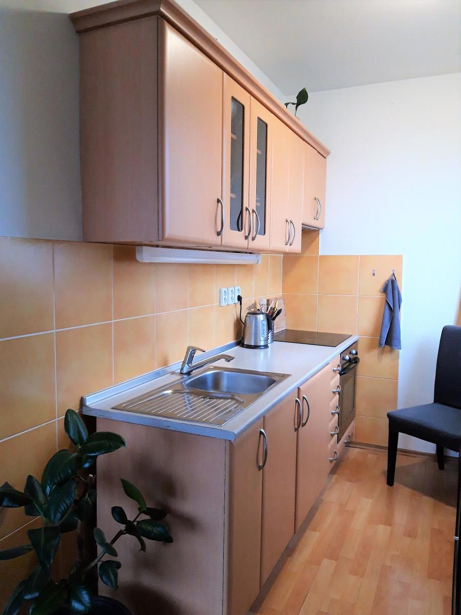 Фото 2 - Аренда квартиры · 1+kk · 37 m²