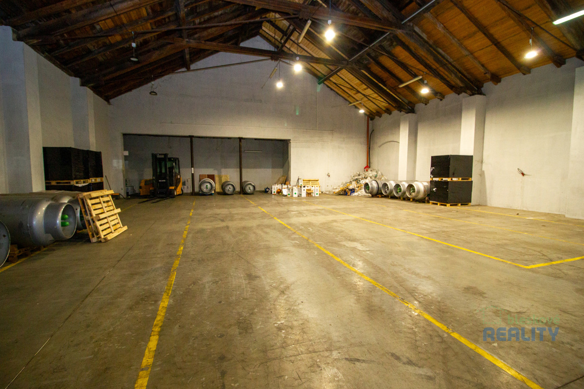 Photo 2 - Commercial property for rent · 345 m²