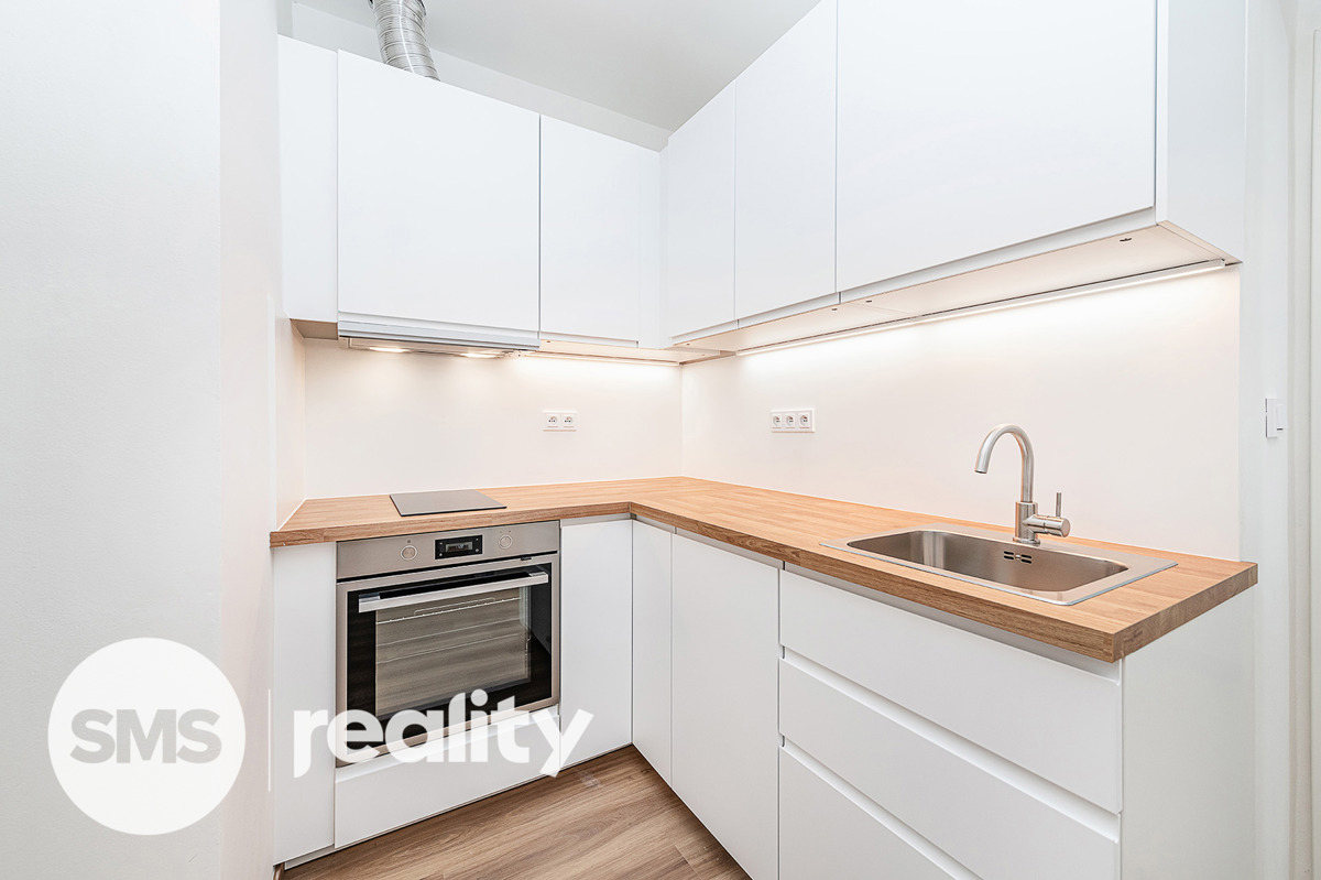 Photo 2 - Apartment for rent · 2+kk · 40 m²