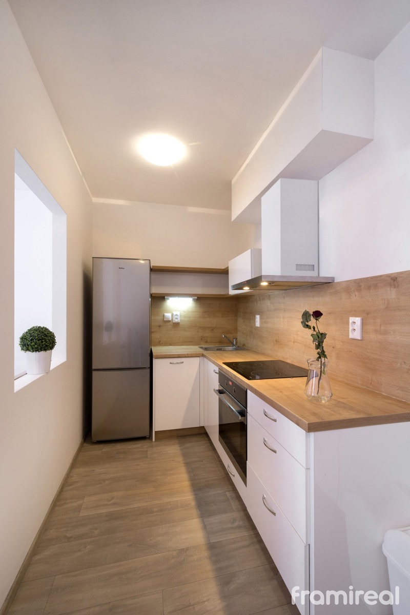Фото 3 - Продаж квартири · 2+kk · 48 m²
