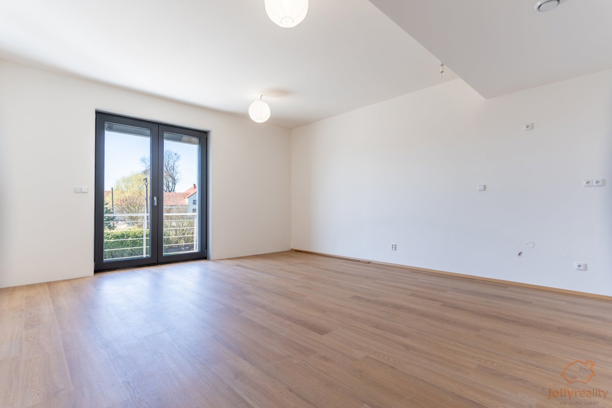 Фото 4 - Продаж квартири · 3+kk · 86 m²