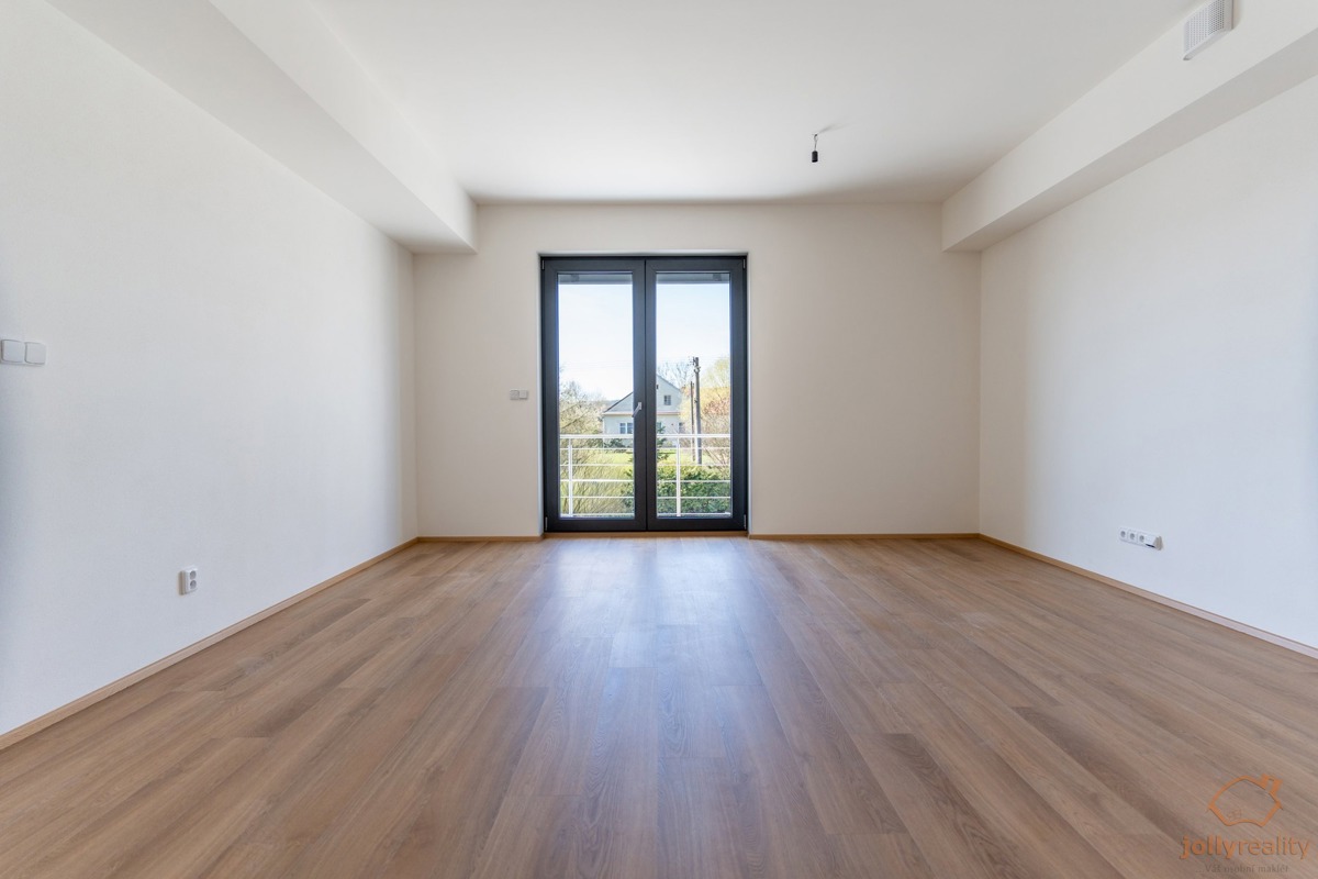 Фото 3 - Продаж квартири · 2+kk · 60 m²