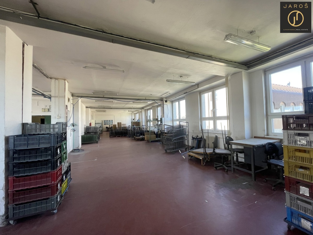 Photo 2 - Commercial property for rent · Manufacturing facility · 291 m²