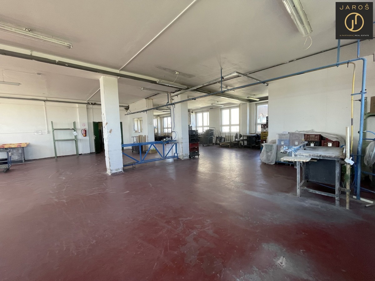 Photo 1 - Commercial property for rent · Manufacturing facility · 291 m²