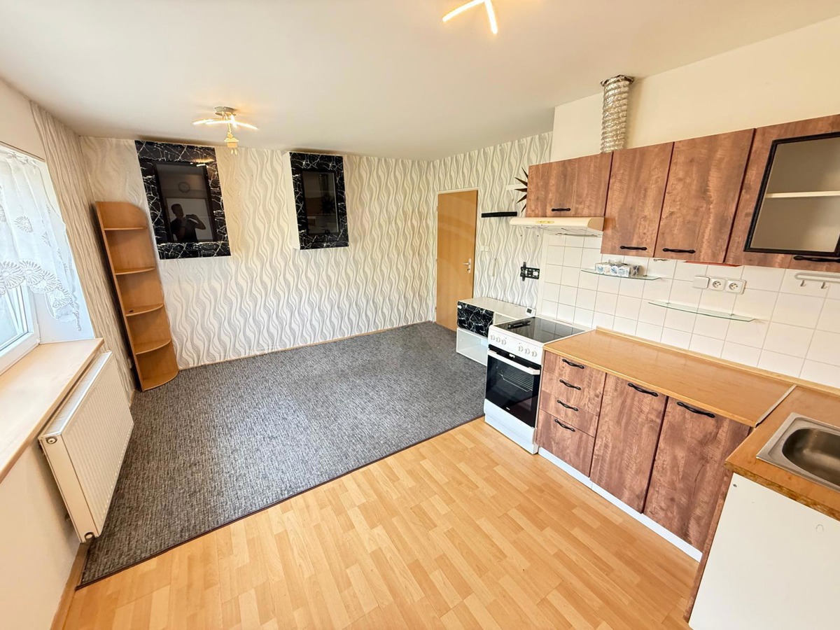 Fotografie 2 - Prodej bytu · 2+kk · 37 m²